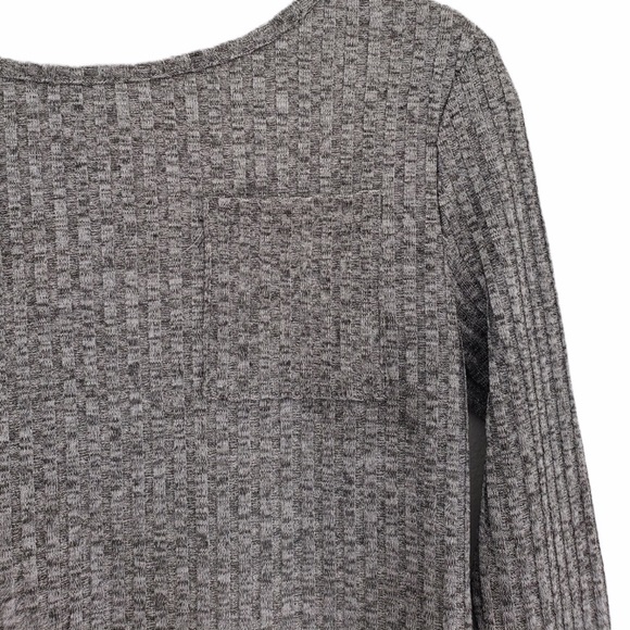 Metallic Top - Picture 3 of 3